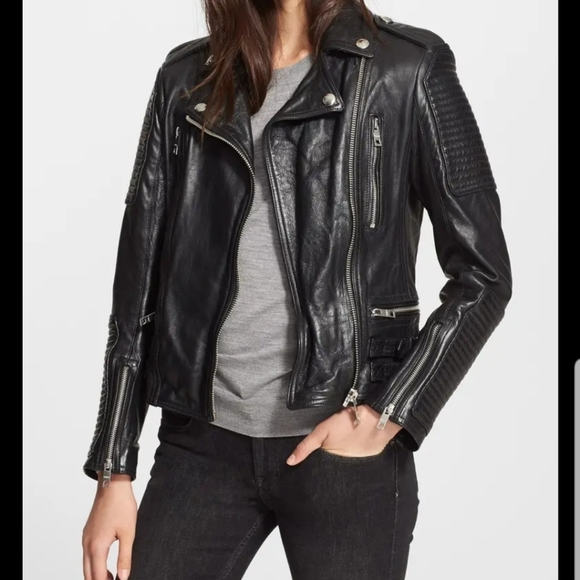 HOSTPICK!!! Burberry Jacket with Nova Check lining - Picture 2 of 14